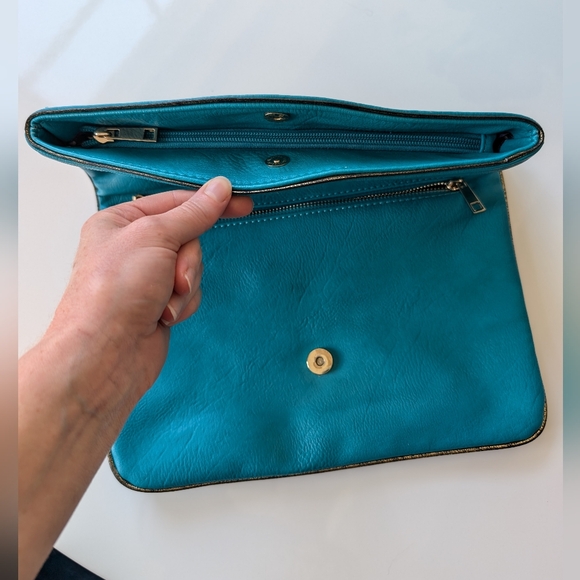 Urban Expressions Clutch Handbag - Picture 7 of 10